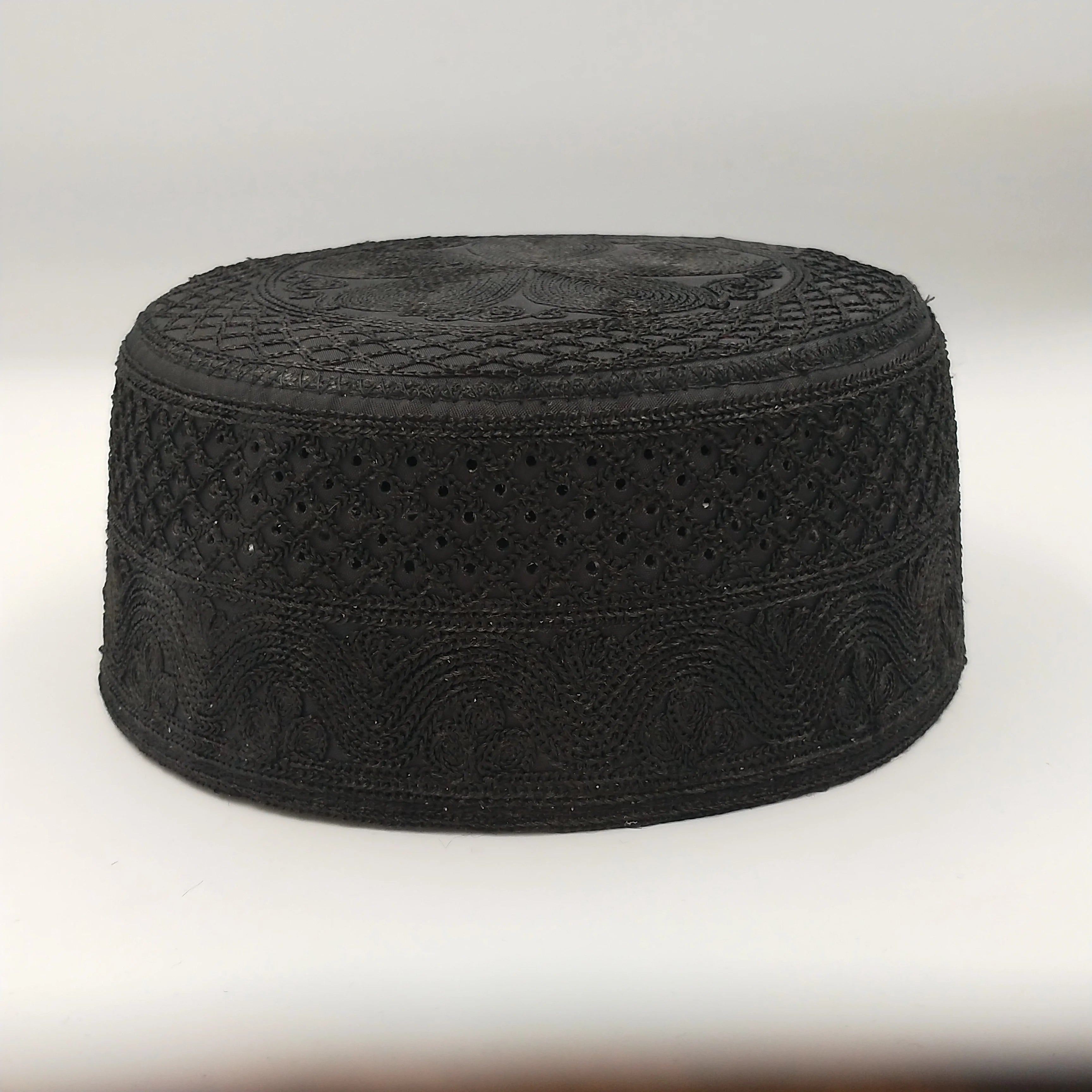 Taqiyah Islamique Homme – Bonnet de Prière Brodé, Confort Toutes Saisons