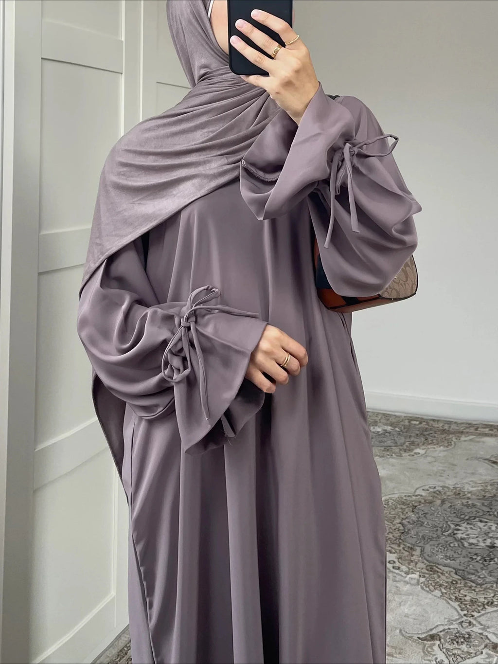 Abaya Longue Femme avec Nœud – Robe Musulmane Élégante Style Jalabiya | Kaftan Marocain Dubaï